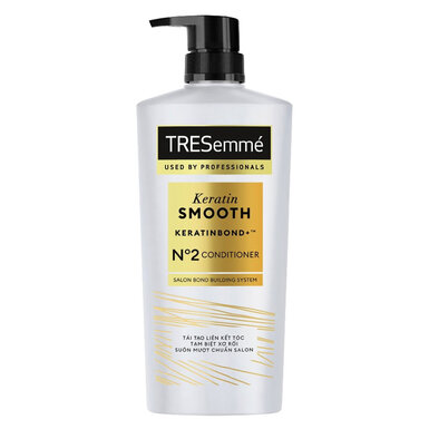 (Freeship 20k) Dầu Xả TRESemmé Vào Nếp Suôn Mượt 620g Keratin Smooth Conditioner